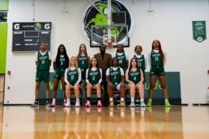 The 2023-24 Moraine Valley Community College women’s basketball team.