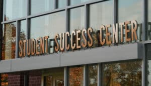 The Moraine Valley Community College Student Success Center received Silver LEED certification.