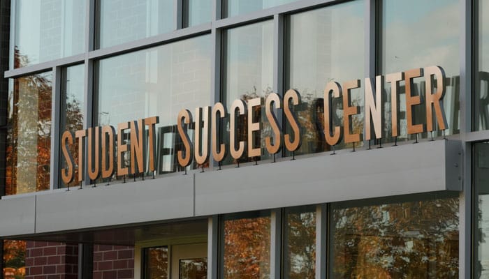 The Moraine Valley Community College Student Success Center received Silver LEED certification.