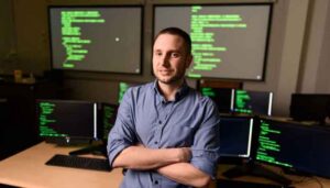 Moraine Valley Community College student Matthew Hartmann received the Student Developer Award from the League for Innovation in the Community College.