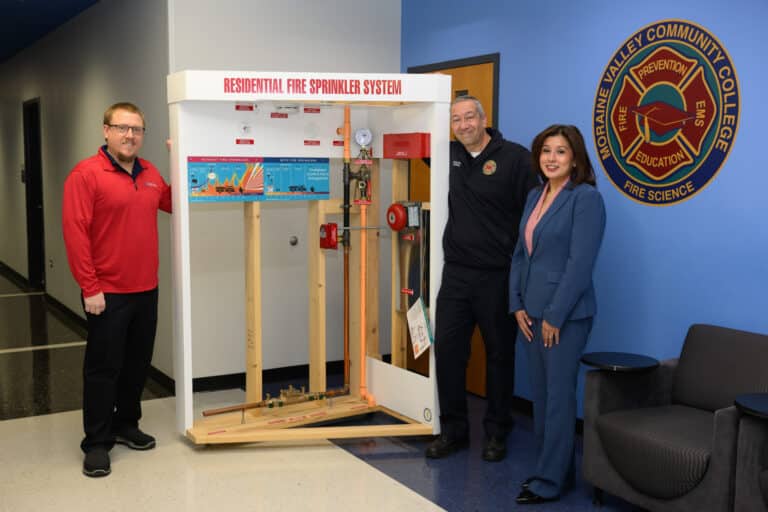 Fire Sprinkler Advisory Board donates residential sprinkler demonstration unit to Moraine Valley